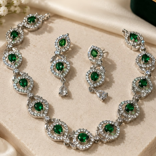 Emerald Grace Necklace Set